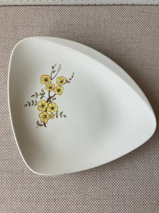 Carltonware ‘Mimosa Triangular Plate